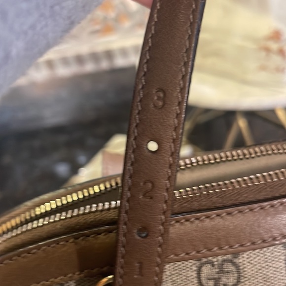 Luxury Item GUCCI Bag 13”L. 5”W. 9”H with dust bag Excellent Condition! - Picture 11 of 15